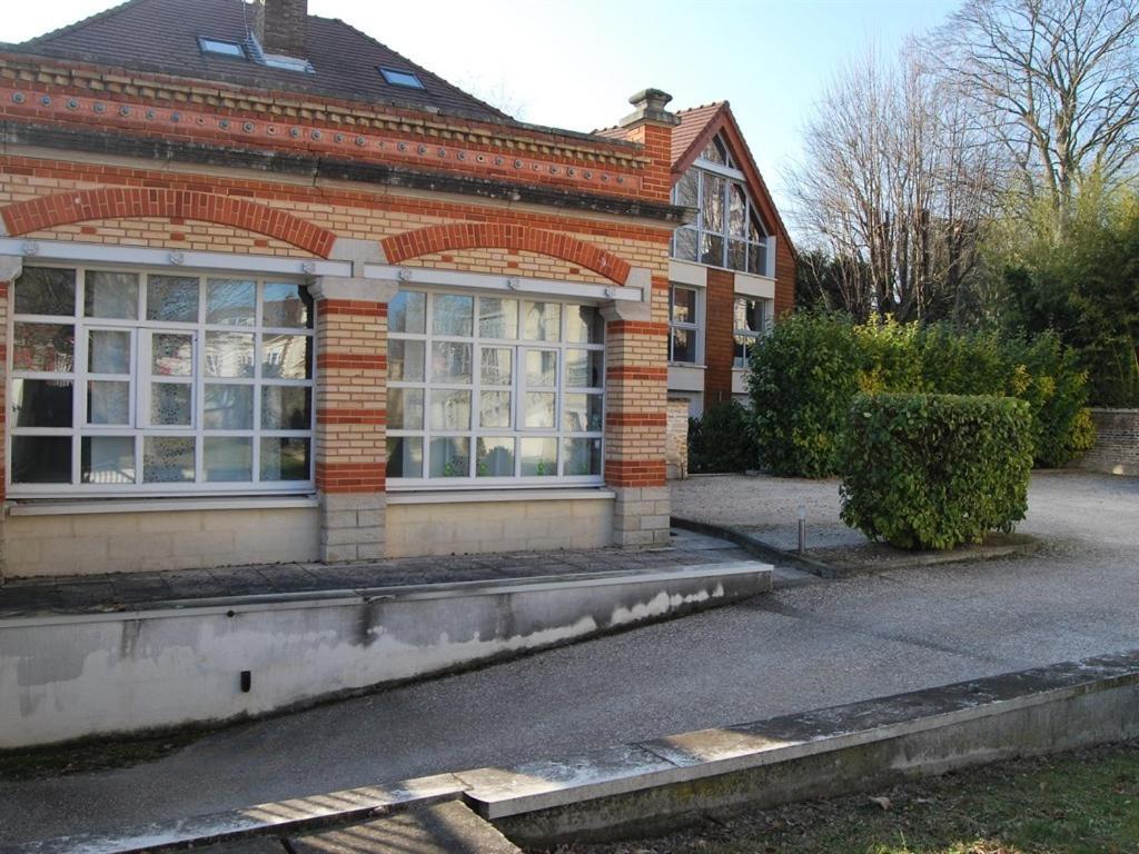 Gite La Tour Boileau Troyes Bagian luar foto