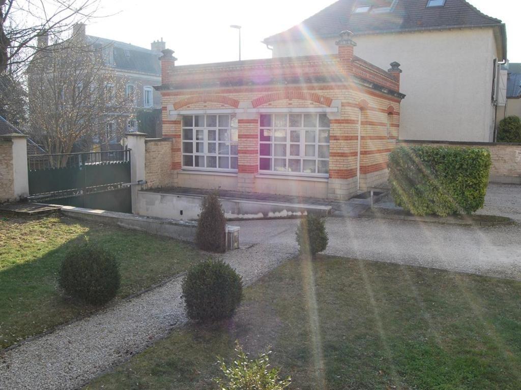 Gite La Tour Boileau Troyes Bagian luar foto